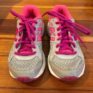 New Balance girls sneakers